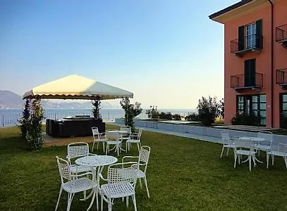 Apartment Sleeps 6 Pool Wifi Meina