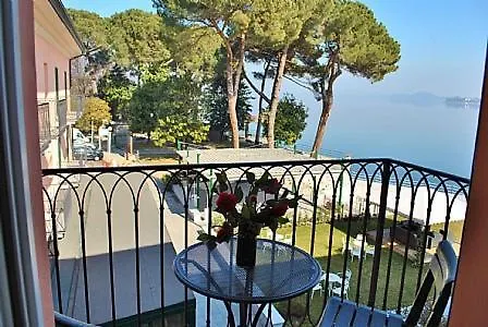 Sleeps 6 Pool Wifi Apartment *