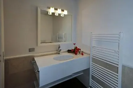 Apartment Sleeps 6 Pool Wifi Meina