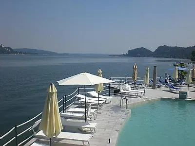 Sleeps 6 Pool Wifi Apartment Meina