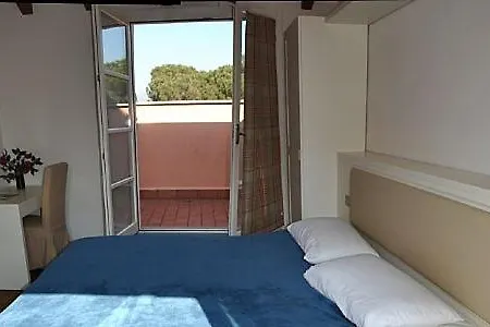 Apartment Sleeps 6 Pool Wifi *